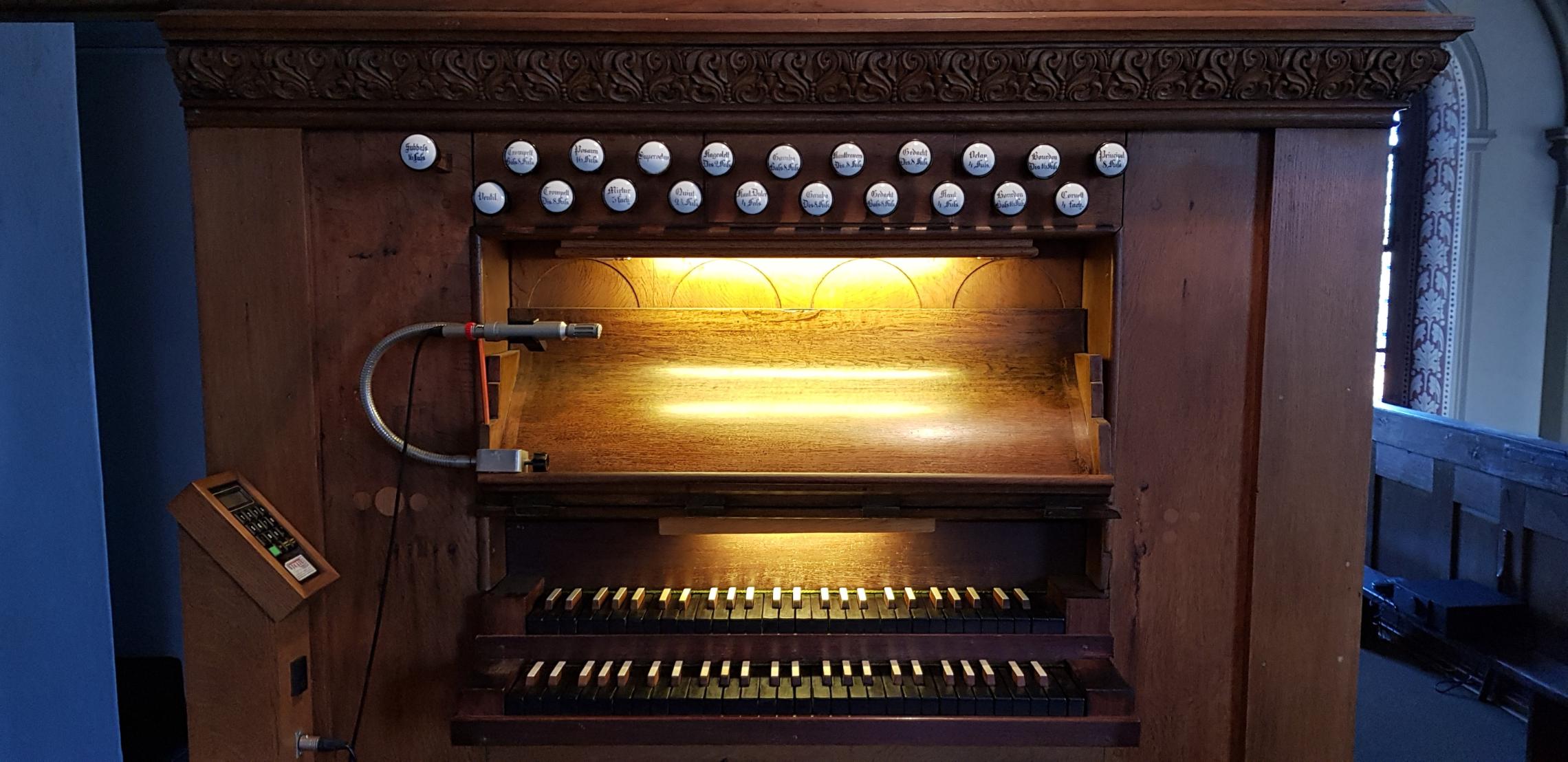 Heimerzheim Orgel Spieltisch